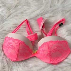 Victoria’s Secret push up bra !